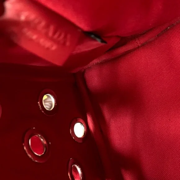 Prada Canapa limited edition crossbody/handbag - Picture 3 of 10